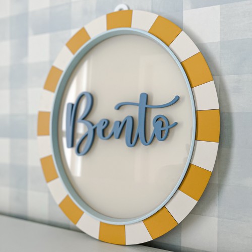 Moldura e nome - Oval - Cor Azul e Mostarda